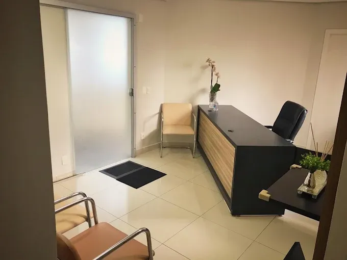 Recepção e sala de espera do consultório